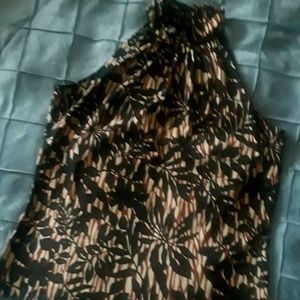 Sleeveless top size M